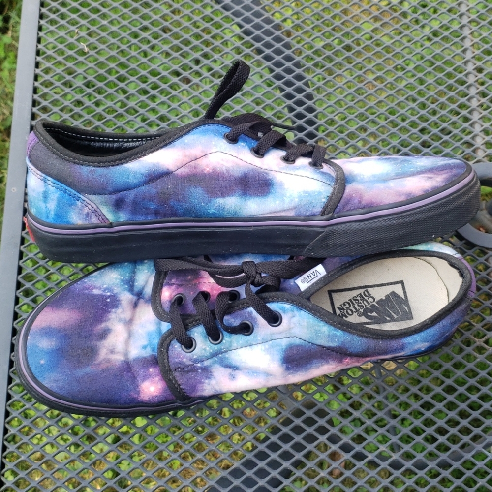 Vans - Picture 3 of 3